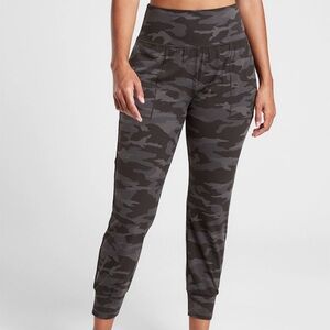 Athleta Salutation Gray Camo Joggers, Small Tall